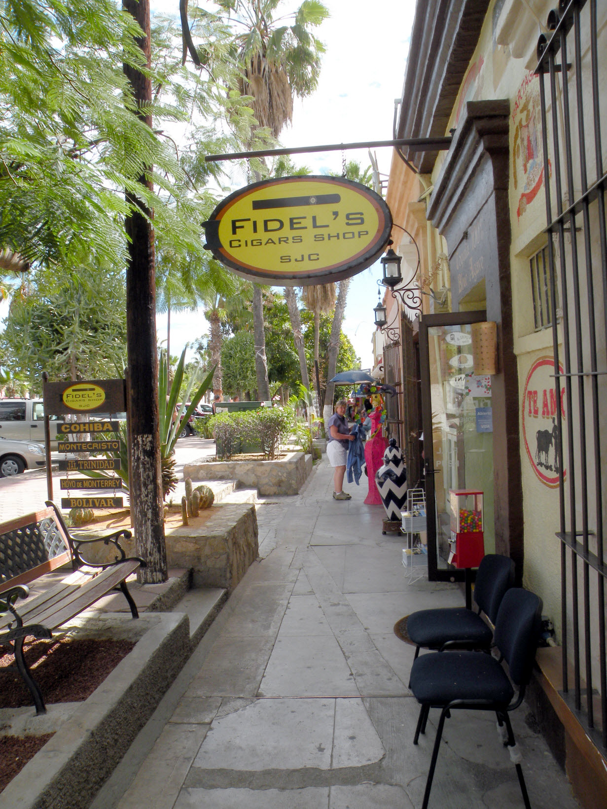 The town is quaint.  Here is Fidel's Cigar Shop.  Try it out.